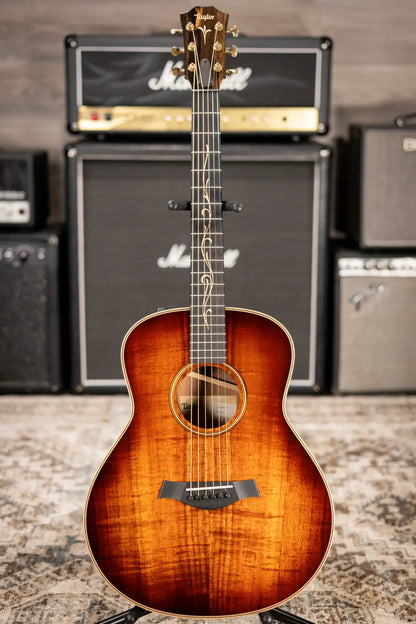 Taylor K21e Grand Theater Acoustic/Electric Guitar with AeroCase
