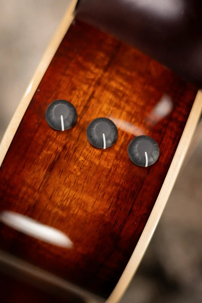 Taylor K21e Grand Theater Acoustic/Electric Guitar with AeroCase