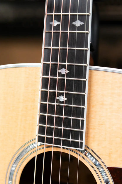 Taylor Legacy 810e Dreadnought Acoustic/Electric Guitar with Hardshell Case