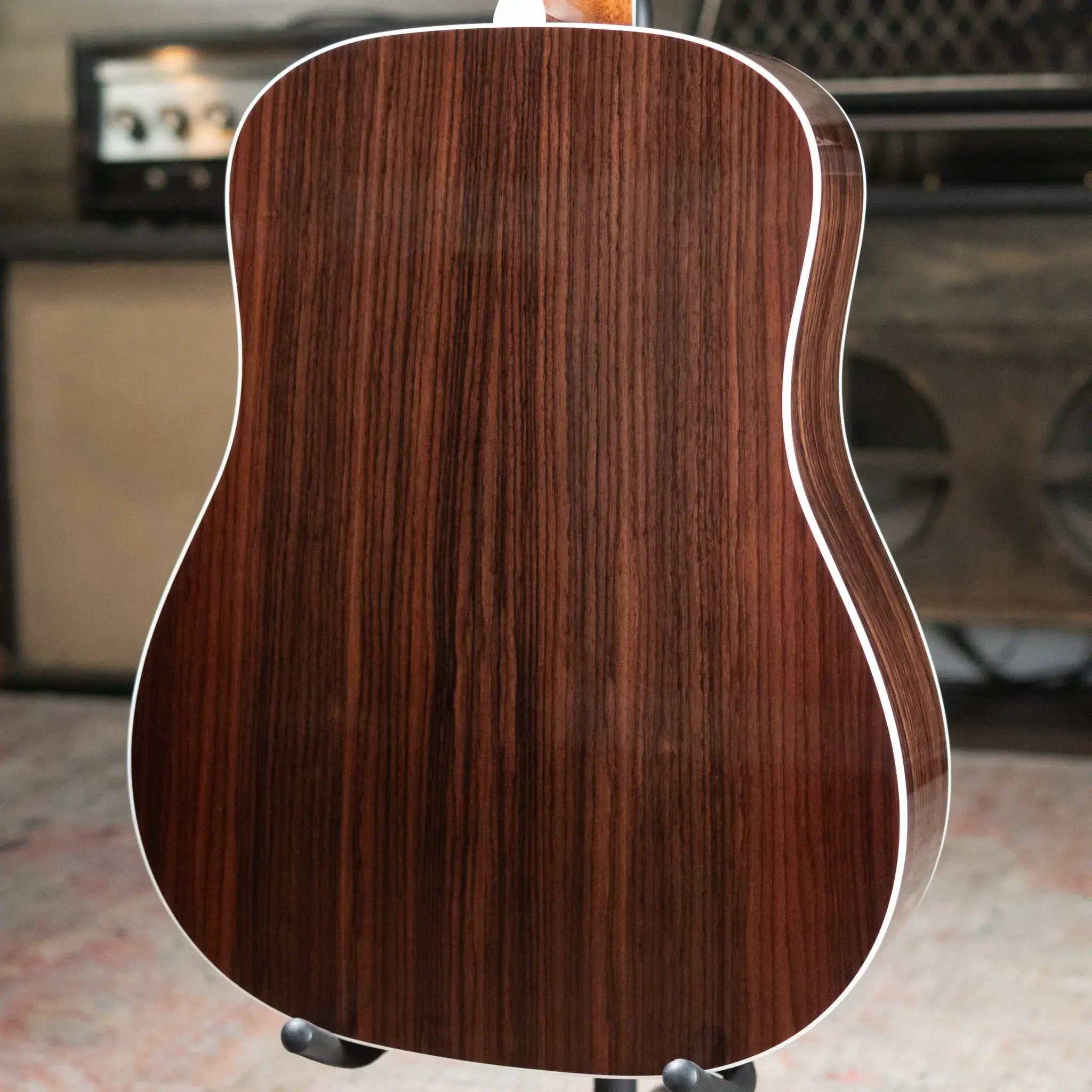 Taylor Legacy 810e Dreadnought Acoustic/Electric with Hardshell Case