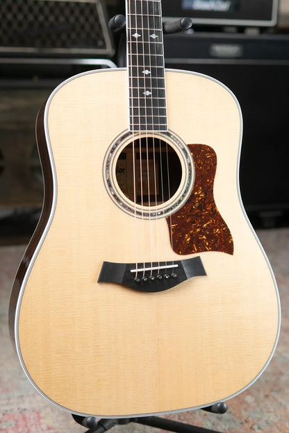 Taylor Legacy 810e Dreadnought Acoustic/Electric with Hardshell Case