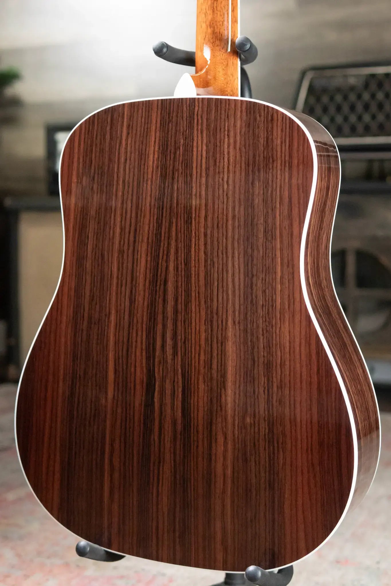 Taylor Legacy 810e Dreadnought Acoustic/Electric with Hardshell Case