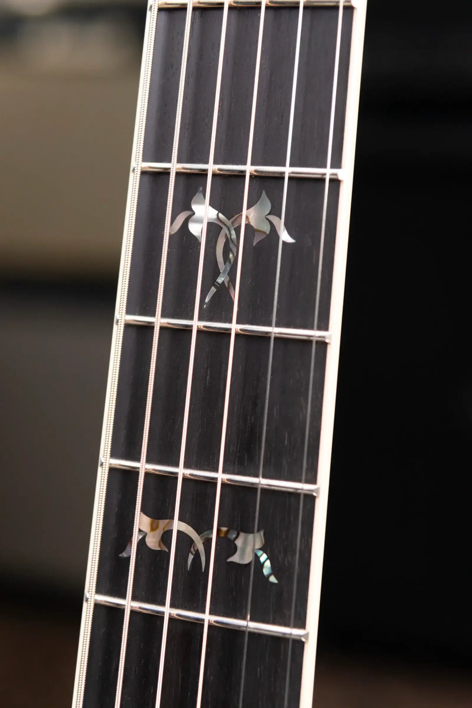 Taylor Legacy 810e Special Edition Dreadnought Acoustic/Electric Guitar - Heritage Burst with Hardshell Case