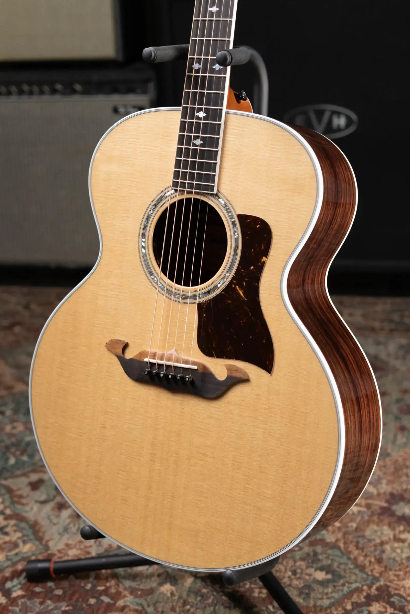 Taylor Legacy 815e Deep Body Jumbo Acoustic/Electric Guitar - Natural with Hardshell Case