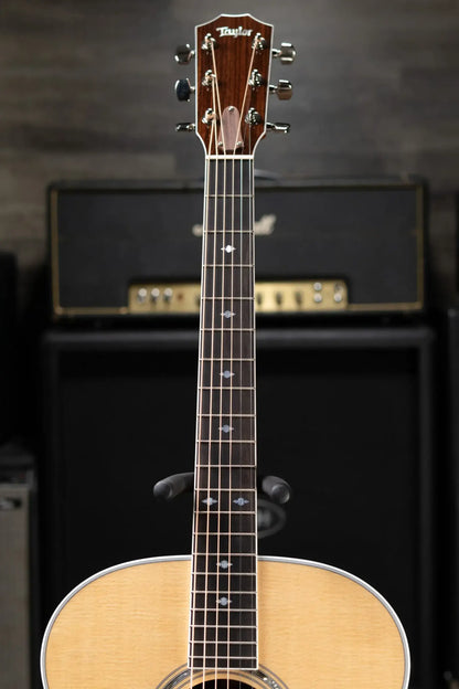 Taylor Legacy 815e Deep Body Jumbo Acoustic/Electric Guitar - Natural with Hardshell Case