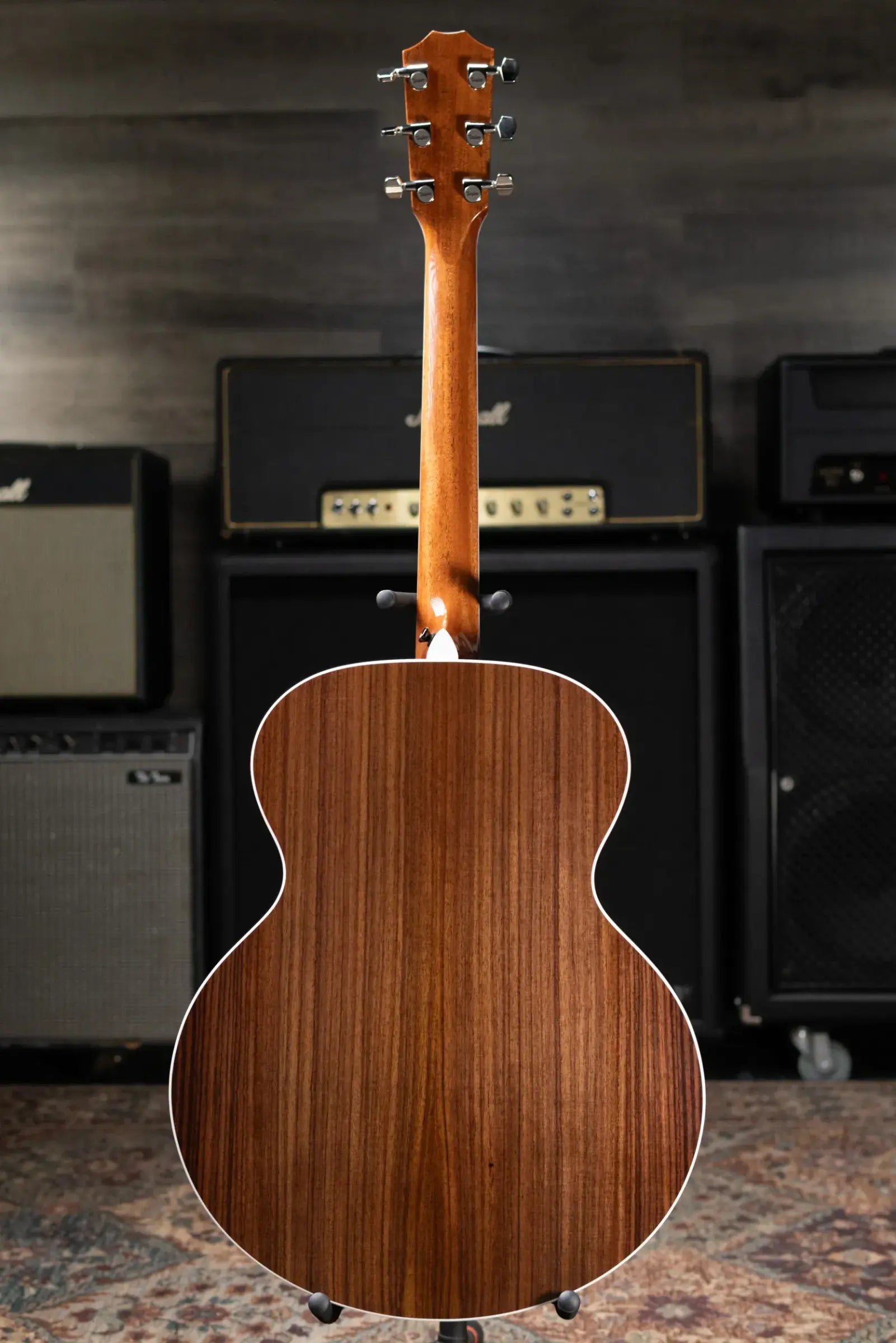 Taylor Legacy 815e Deep Body Jumbo Acoustic/Electric Guitar - Natural with Hardshell Case