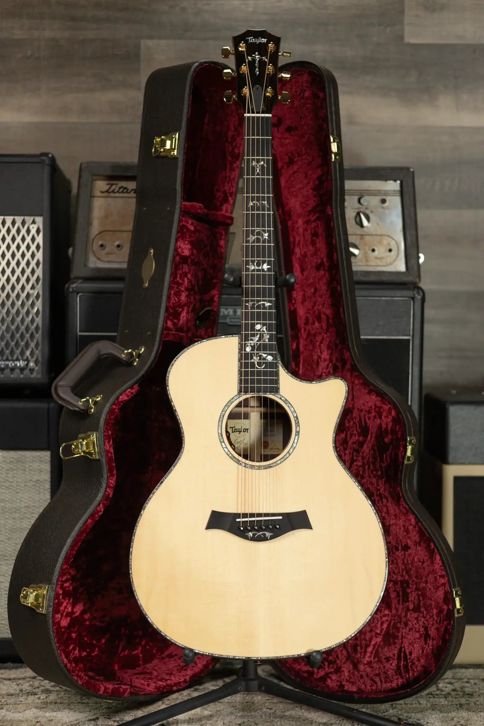 Taylor Legacy 914ce Grand Auditorium Acoustic/Electric Guitar with Hardshell Case