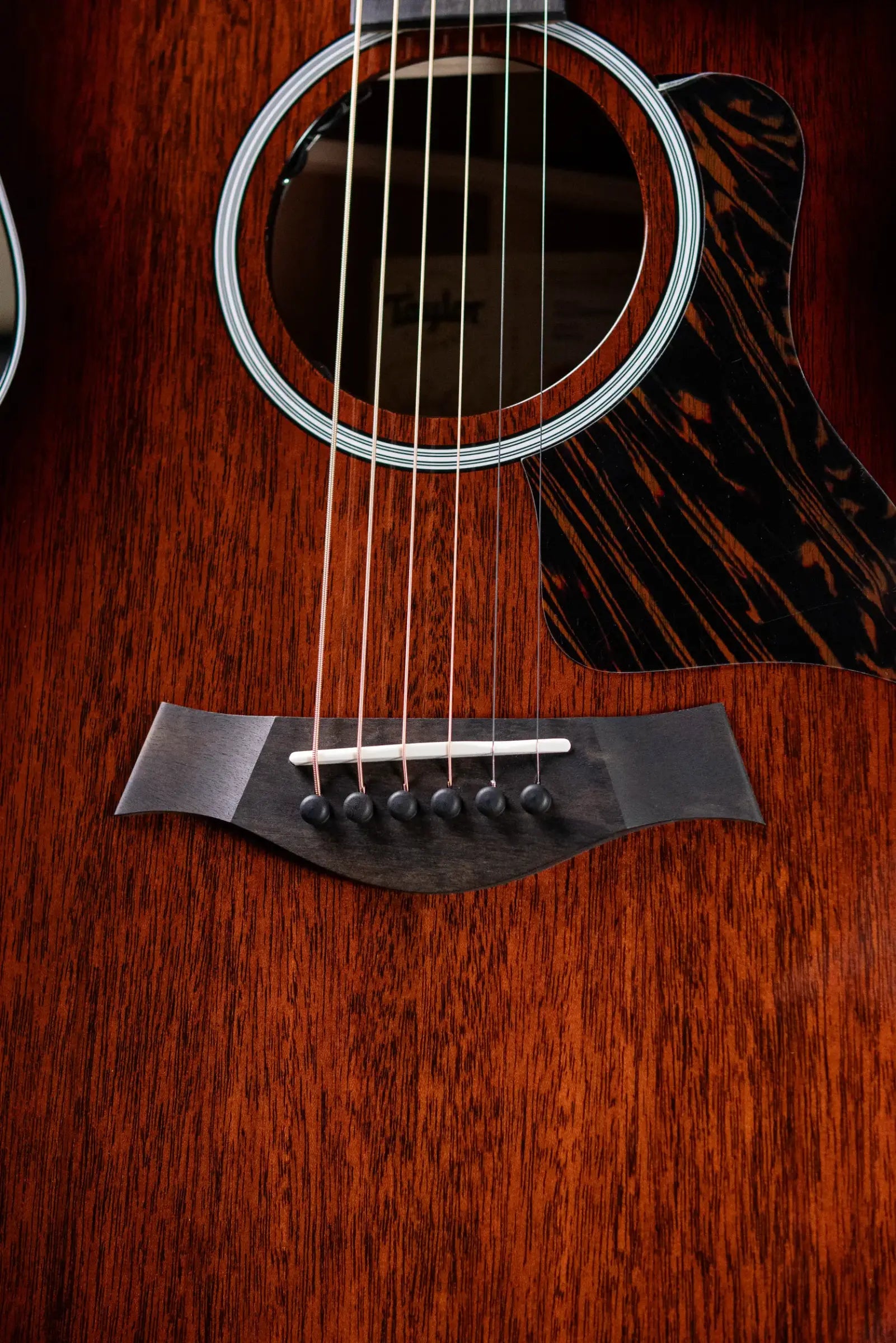 Taylor Next Generation 324ce Grand Auditorium Acoustic/Electric Guitar with Hardshell Case