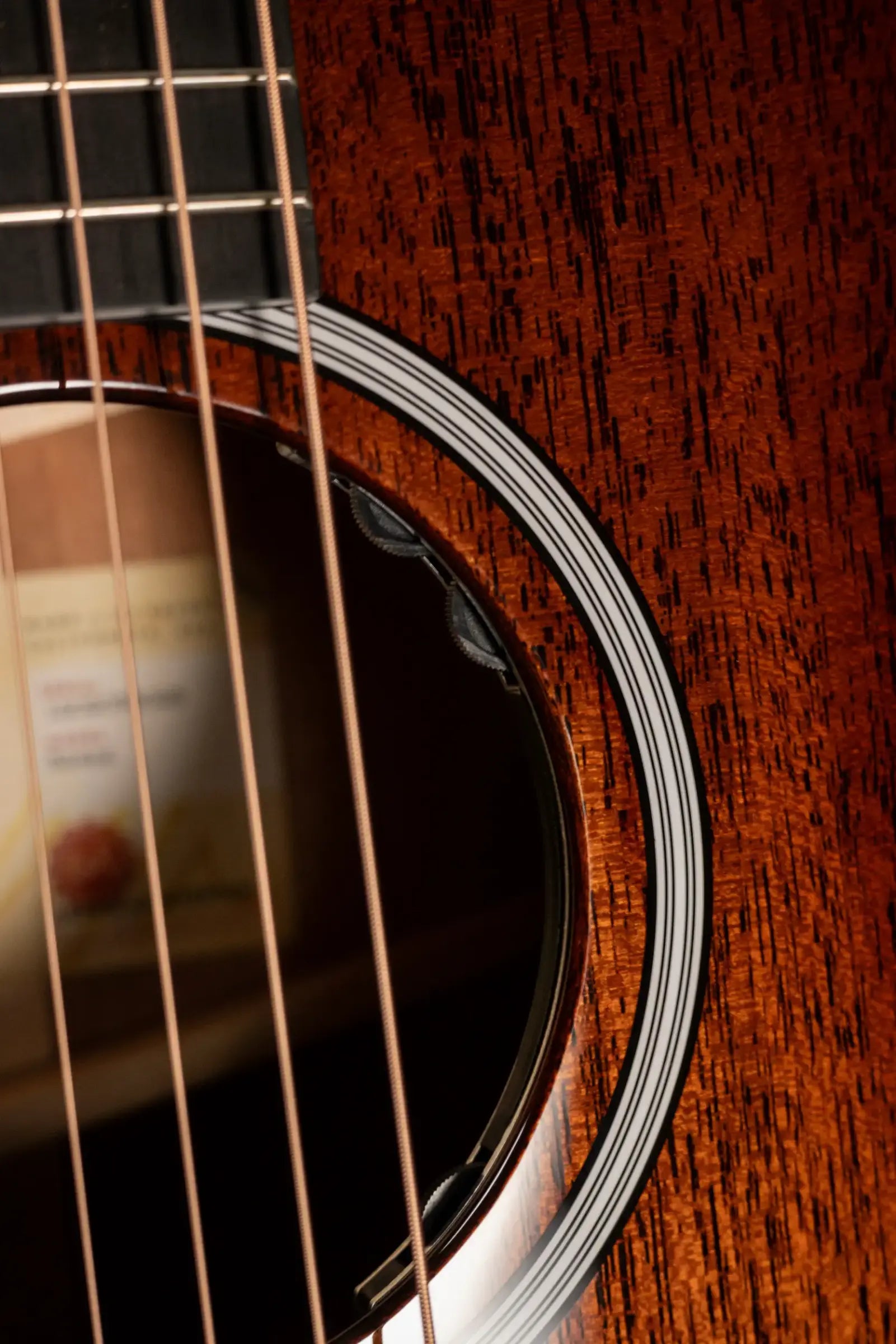 Taylor Next Generation 324ce Left-Handed Grand Auditorium Acoustic/Electric Guitar with Hardshell Case