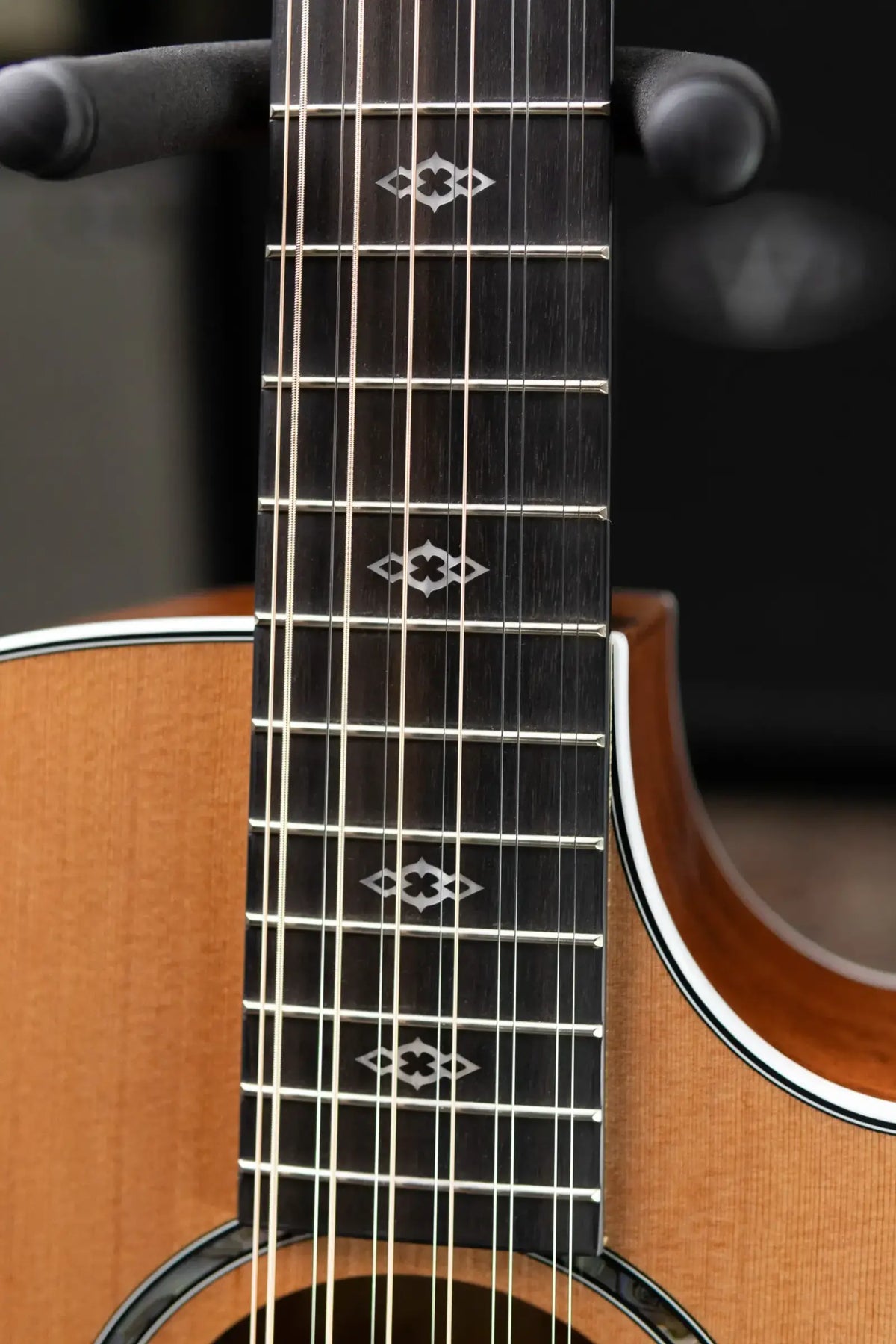 Taylor Next Generation 552ce 12-Fret 12-String Grand Concert Acoustic/Electric Guitar with Hardshell Case