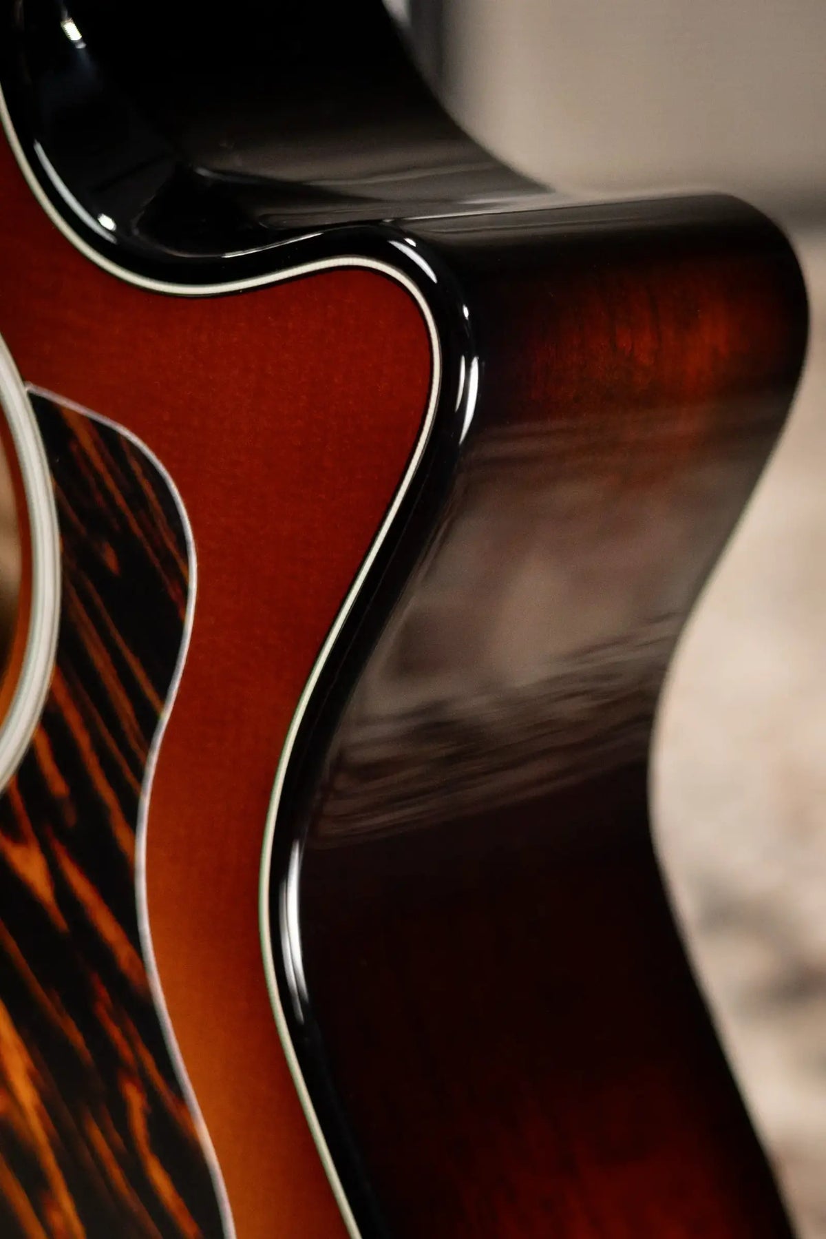 Taylor Next Generation Builder's Edition 514ce Grand Auditorium Acoustic/Electric Guitar - Kona Burst Top with Hardshell Case