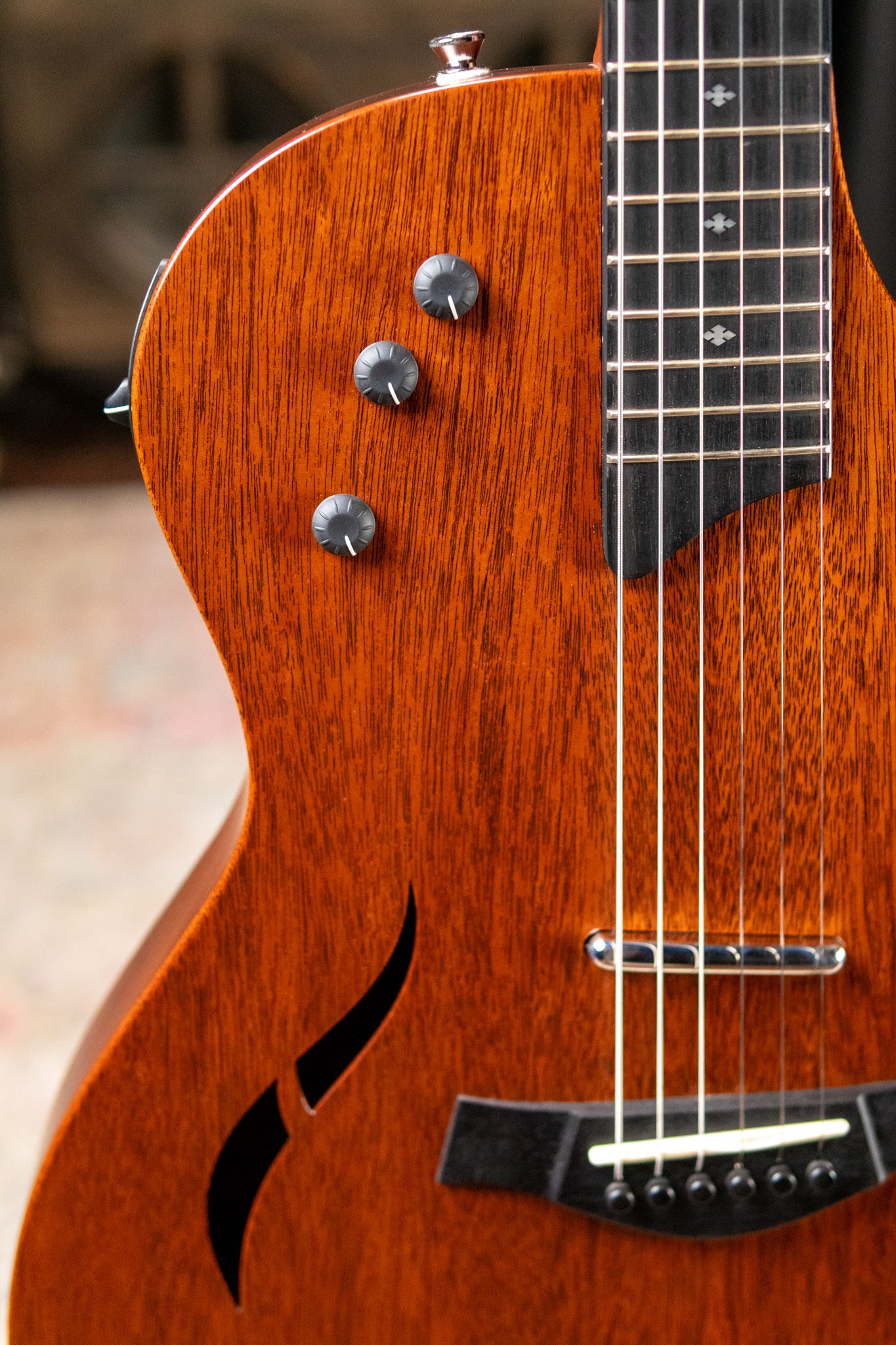 Taylor T5 Classic - Mahogany with Gig Bag - Used