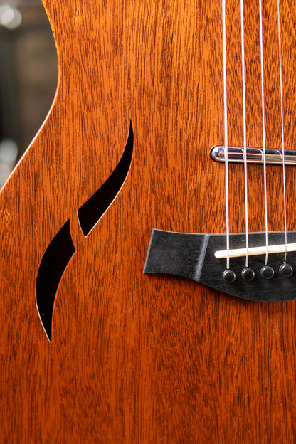 Taylor T5 Classic - Mahogany with Gig Bag - Used