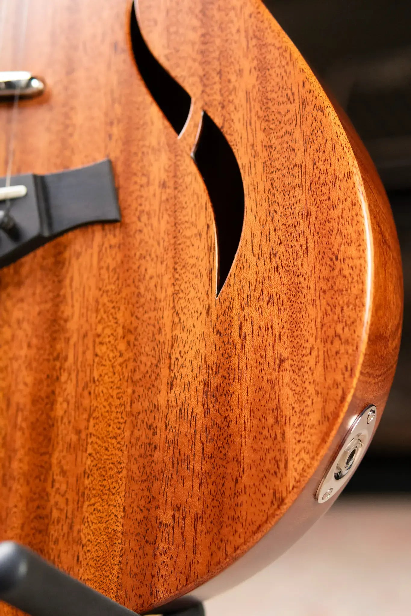 Taylor T5z Classic Hollowbody Electric Guitar with Gig Bag