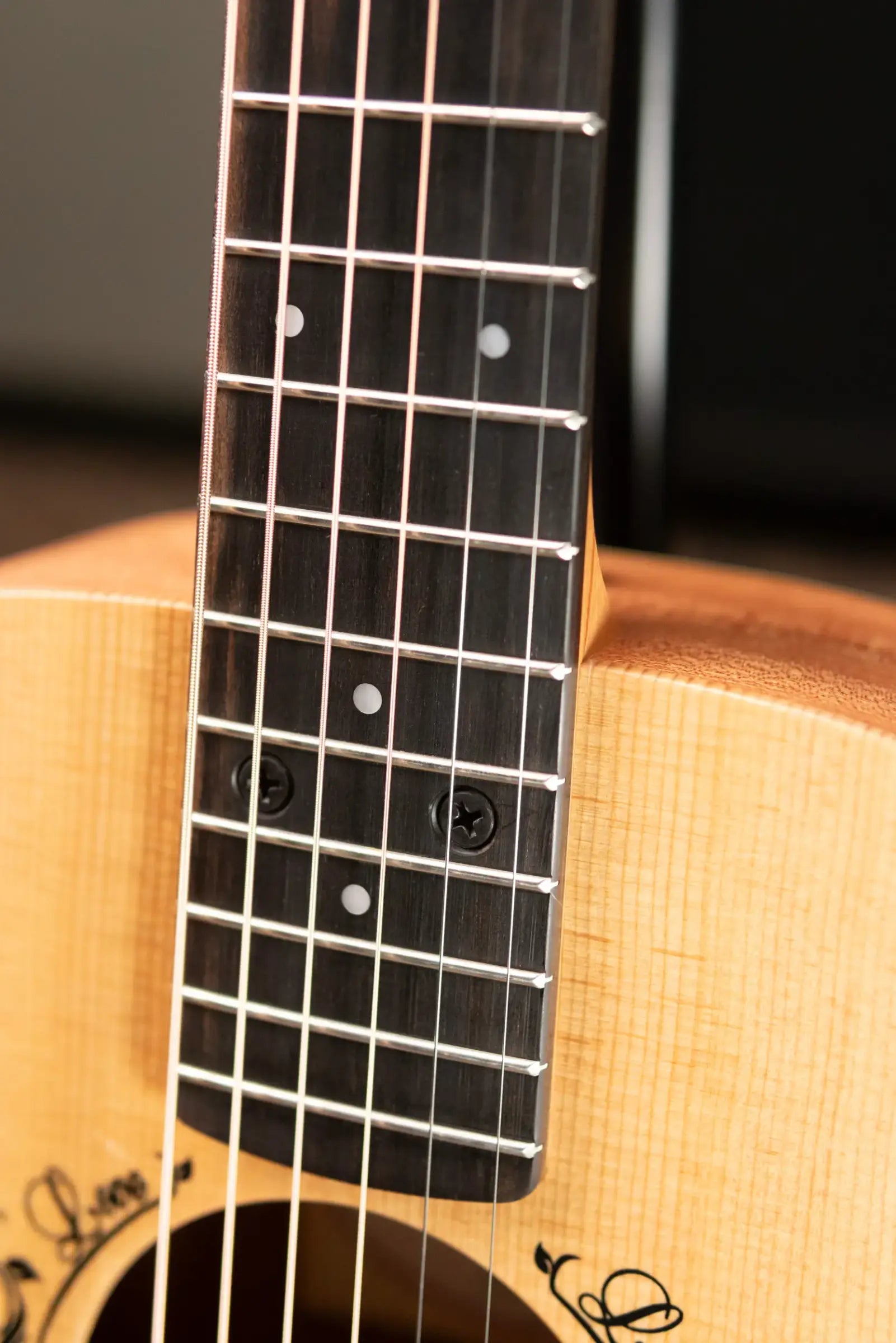 Taylor TS-BTe Taylor Swift Baby Taylor Acoustic-Electric Guitar with Gig Bag