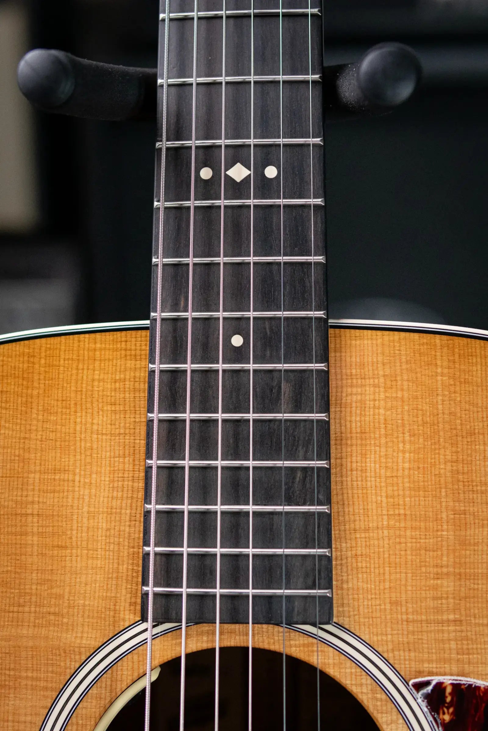 Taylor Trey Hensley Gold Label 510e Special Edition Dreadnought Acoustic / Electric Guitar - Antique Blonde with Hardshell Case