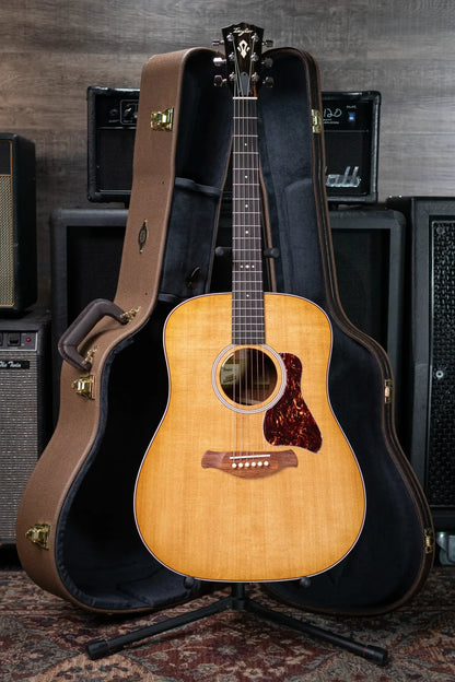 Taylor Trey Hensley Gold Label 510e Special Edition Dreadnought Acoustic / Electric Guitar - Antique Blonde with Hardshell Case