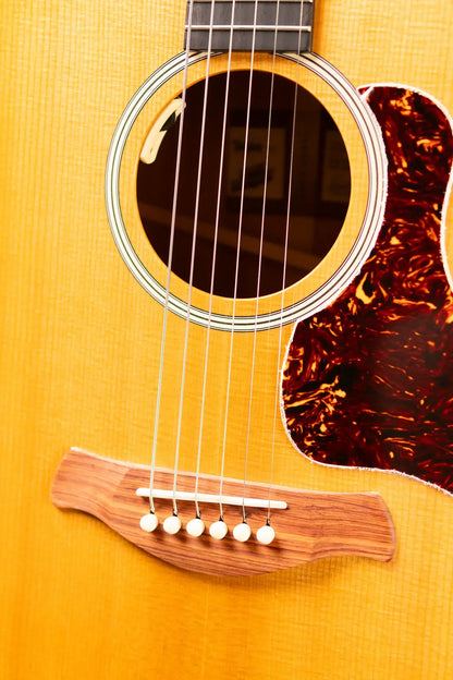 Taylor Trey Hensley Signature Gold Label 510e Dreadnought Acoustic/Electric Guitar with Hardshell Case