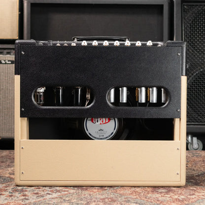 Victoria Silver Sonic Guitar Amplifier - Used