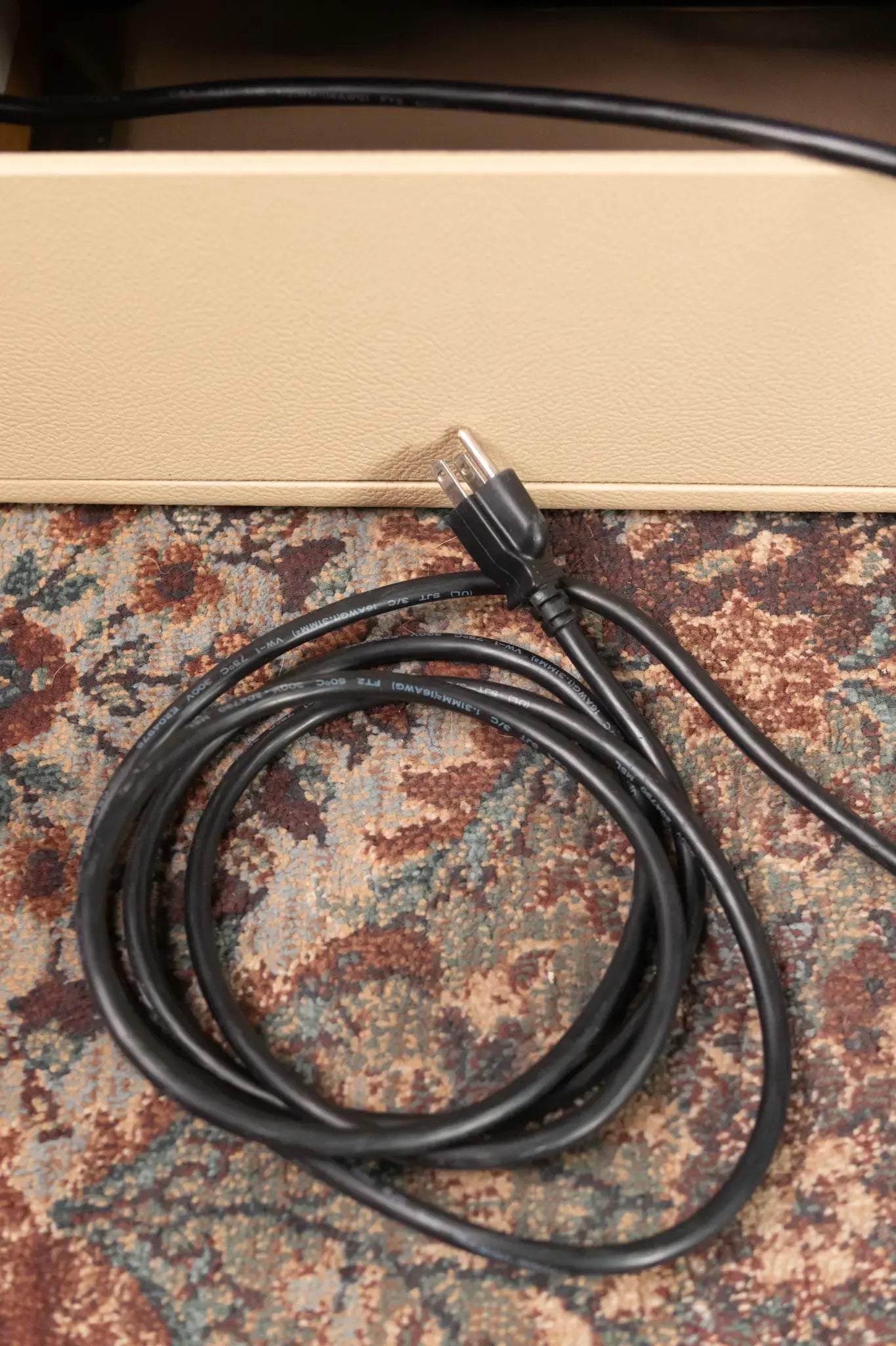 Victoria Silver Sonic Guitar Amplifier - Used