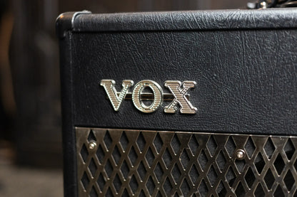 Vox VT50 Guitar Amp with Footswitch - Used