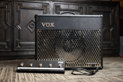 Vox VT50 Guitar Amp with Footswitch - Used