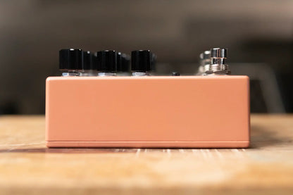 Walrus Audio Qi Etherealizer Pedal - Terracotta