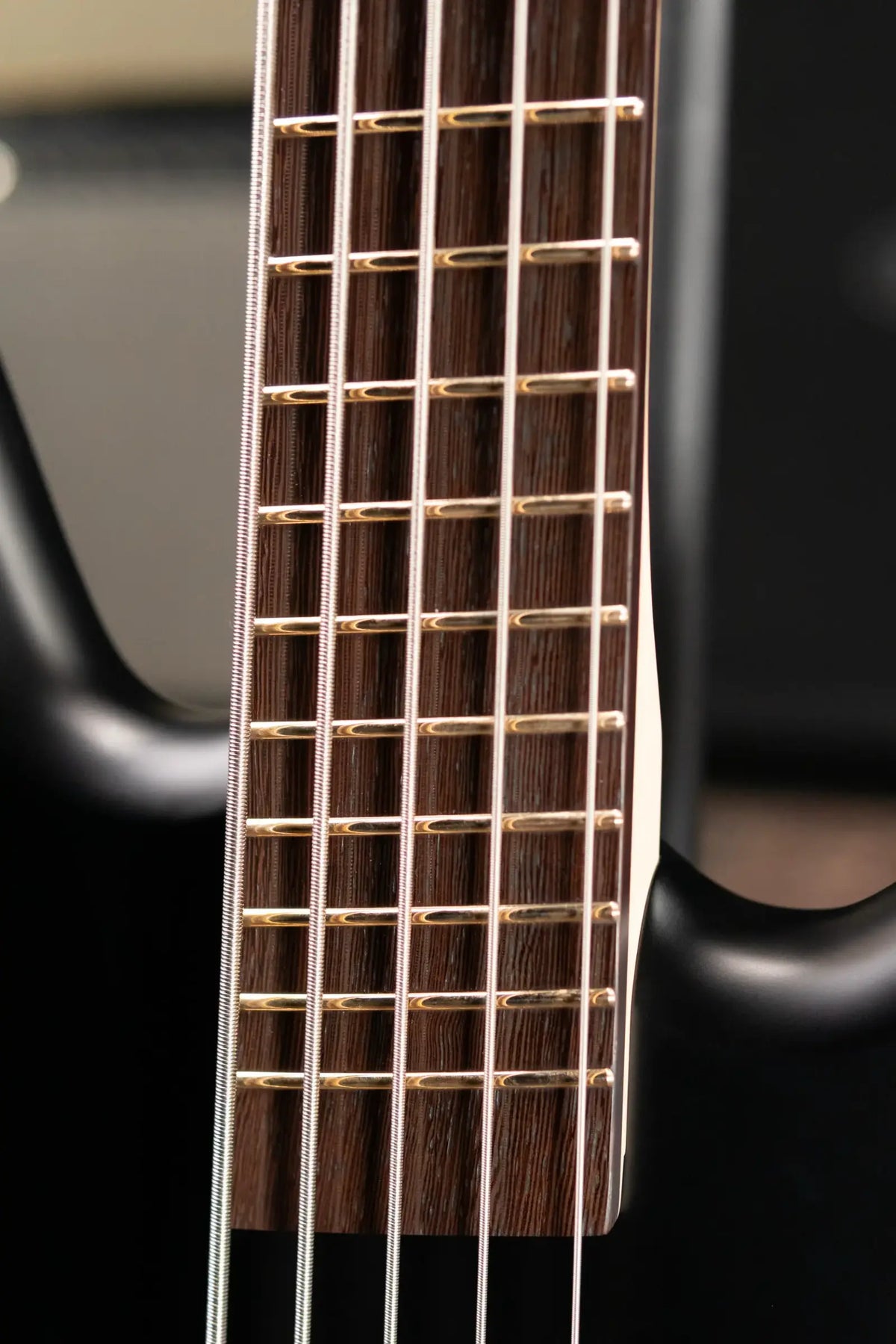 Warwick RockBass Corvette Multi-Scale 5-String - Solid Black Satin with Gig Bag