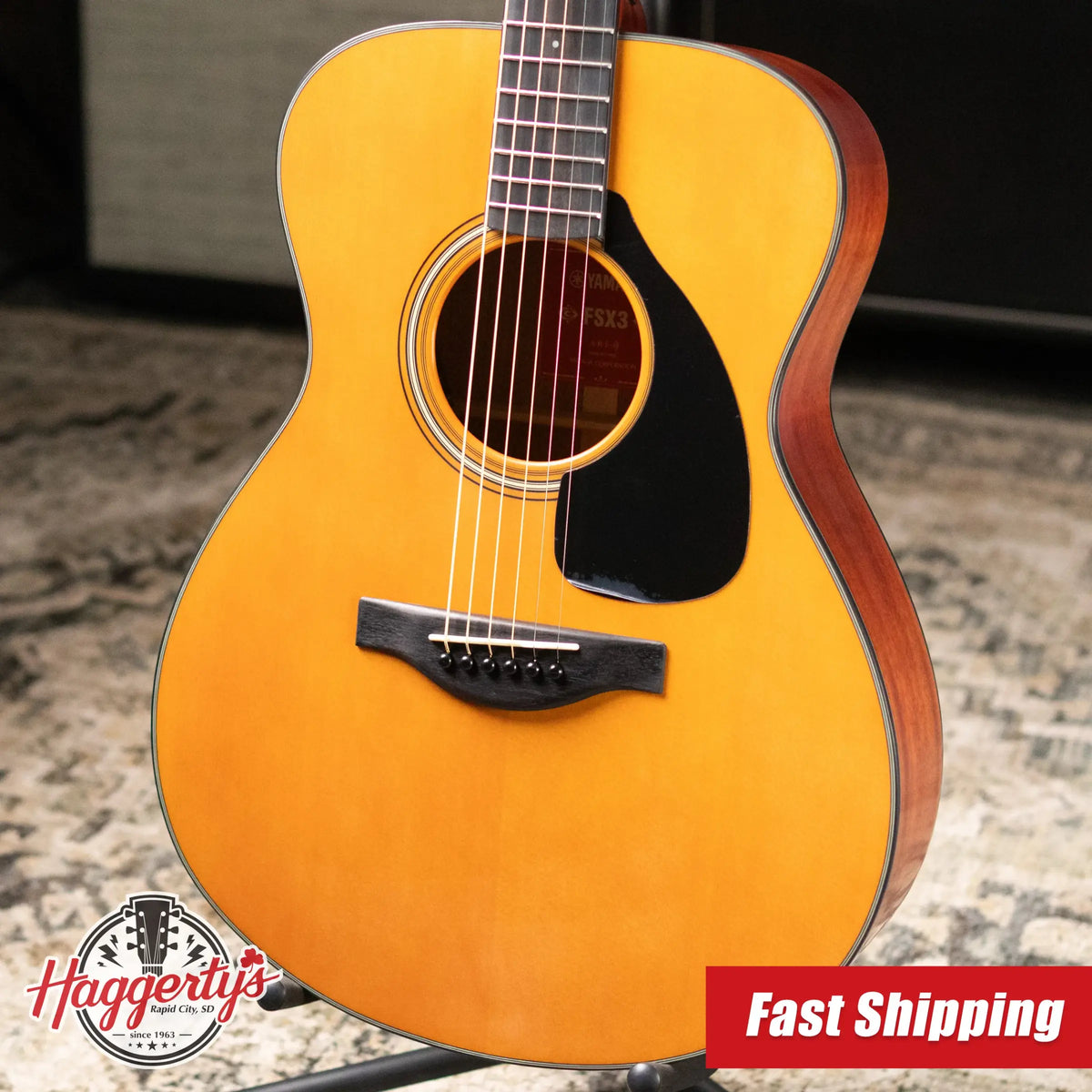 Yamaha FSX3 Red Label Acoustic-Electric + Gig Bag – Natural