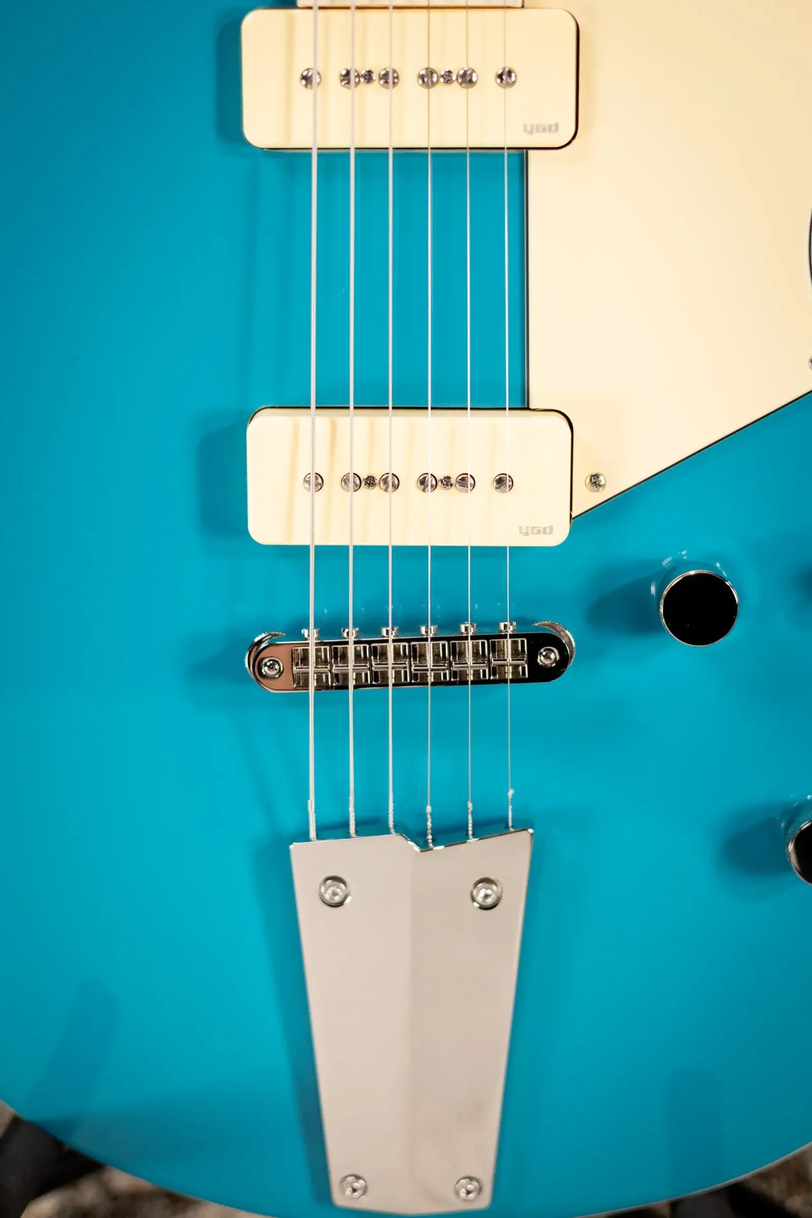 Yamaha Revstar RSS02T P-90 Electric Guitar - Swift Blue with Gig Bag