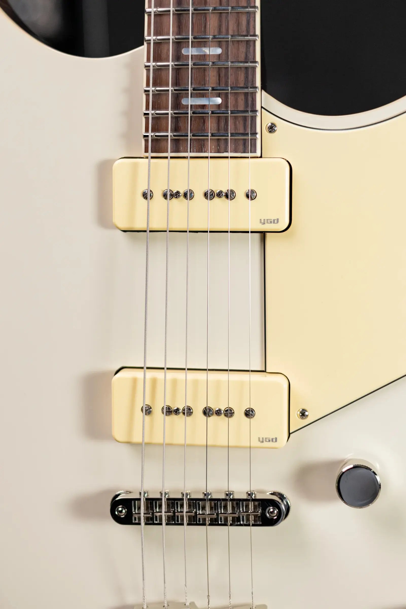 Yamaha Revstar RSS02T P-90 Electric Guitar - Vintage White with Gig Bag