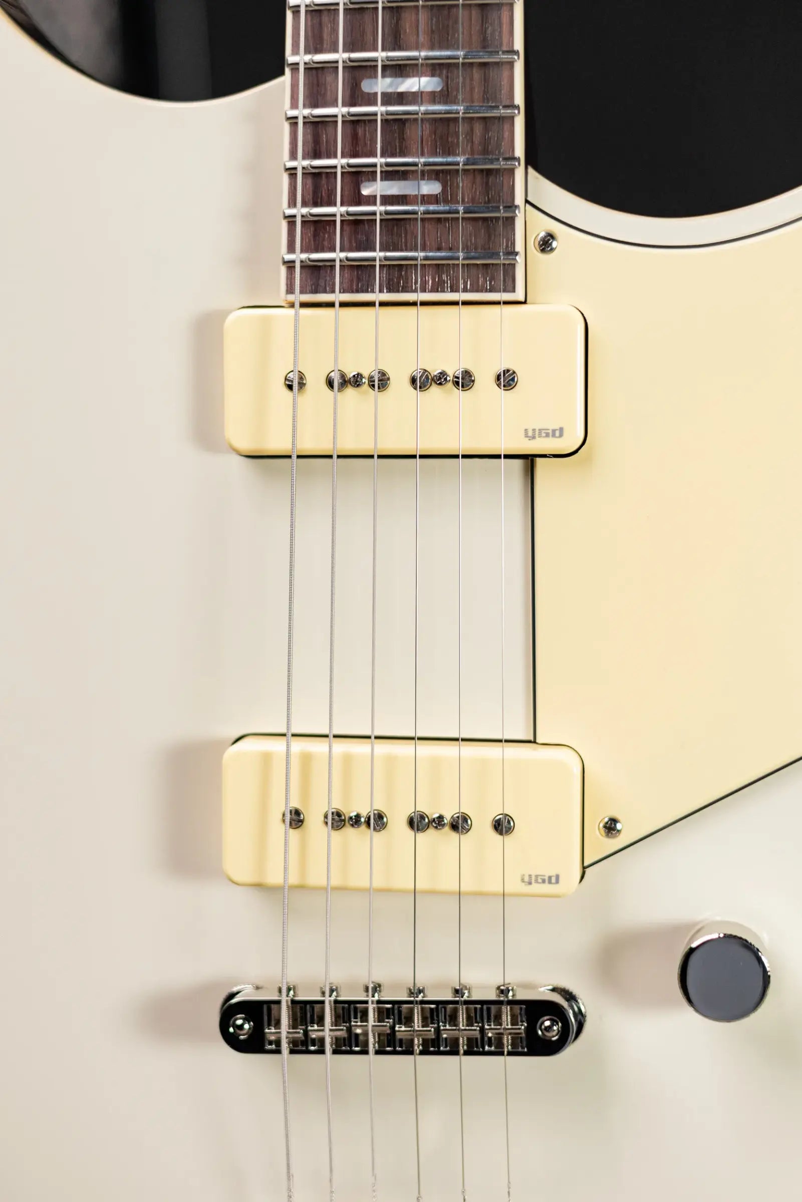 Yamaha Revstar RSS02T P-90 Electric Guitar - Vintage White with Gig Bag