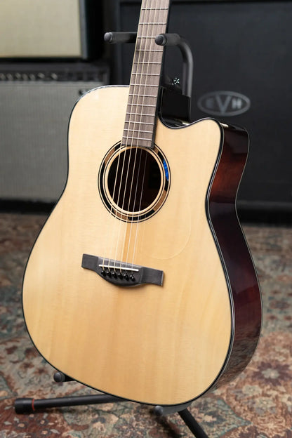 Yamaha TAG1 C TransAcoustic Dreadnought Cutaway Acoustic/Electric Guitar - Natural with Gig Bag