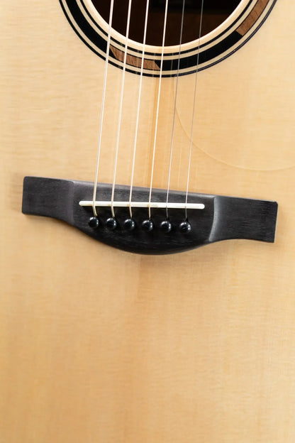 Yamaha TAG1 C TransAcoustic Dreadnought Cutaway Acoustic/Electric Guitar - Natural with Gig Bag