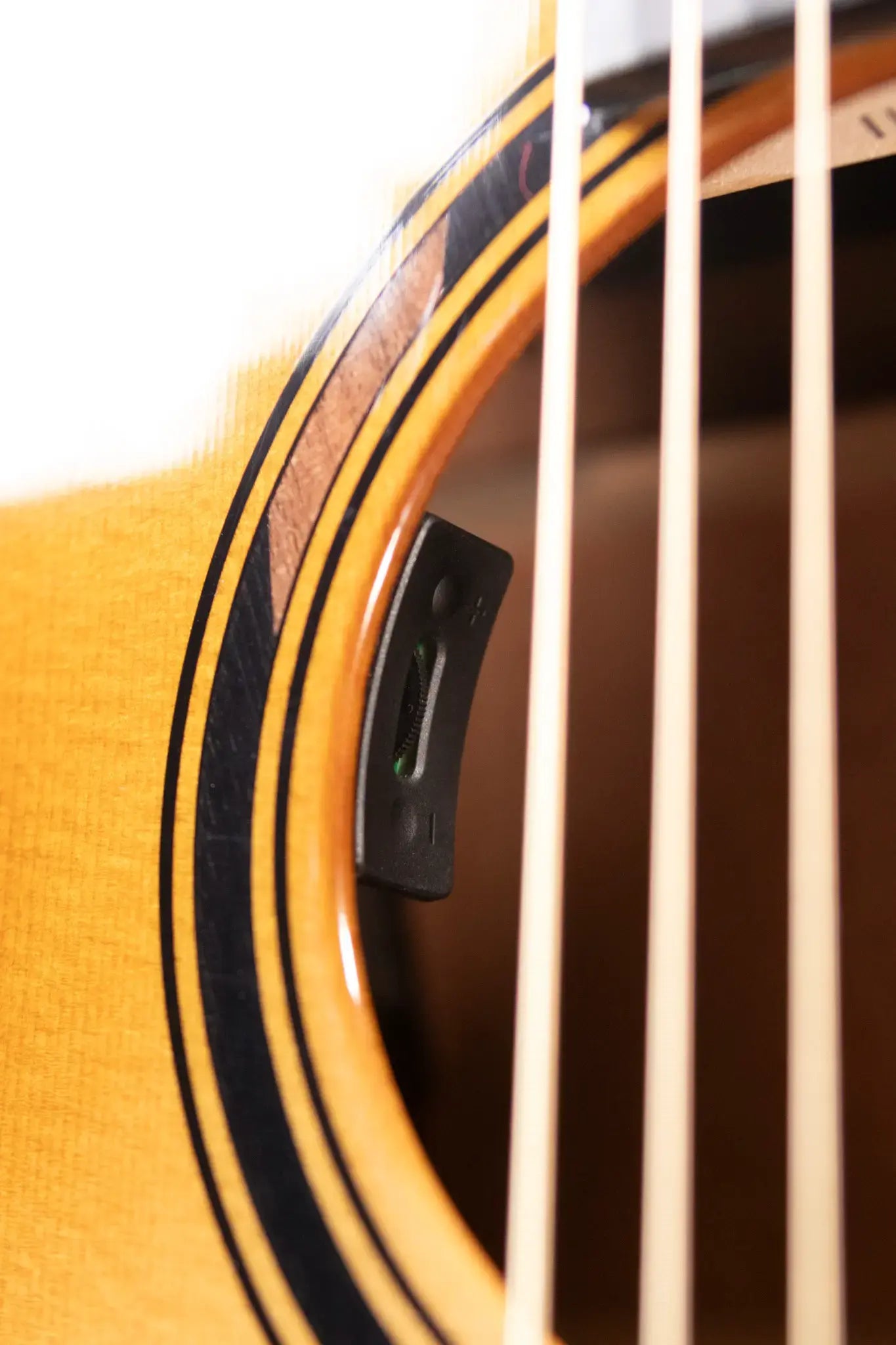 Yamaha TAG3 C TransAcoustic Dreadnought Acoustic/Electric Guitar - Sand Burst with Hard Bag