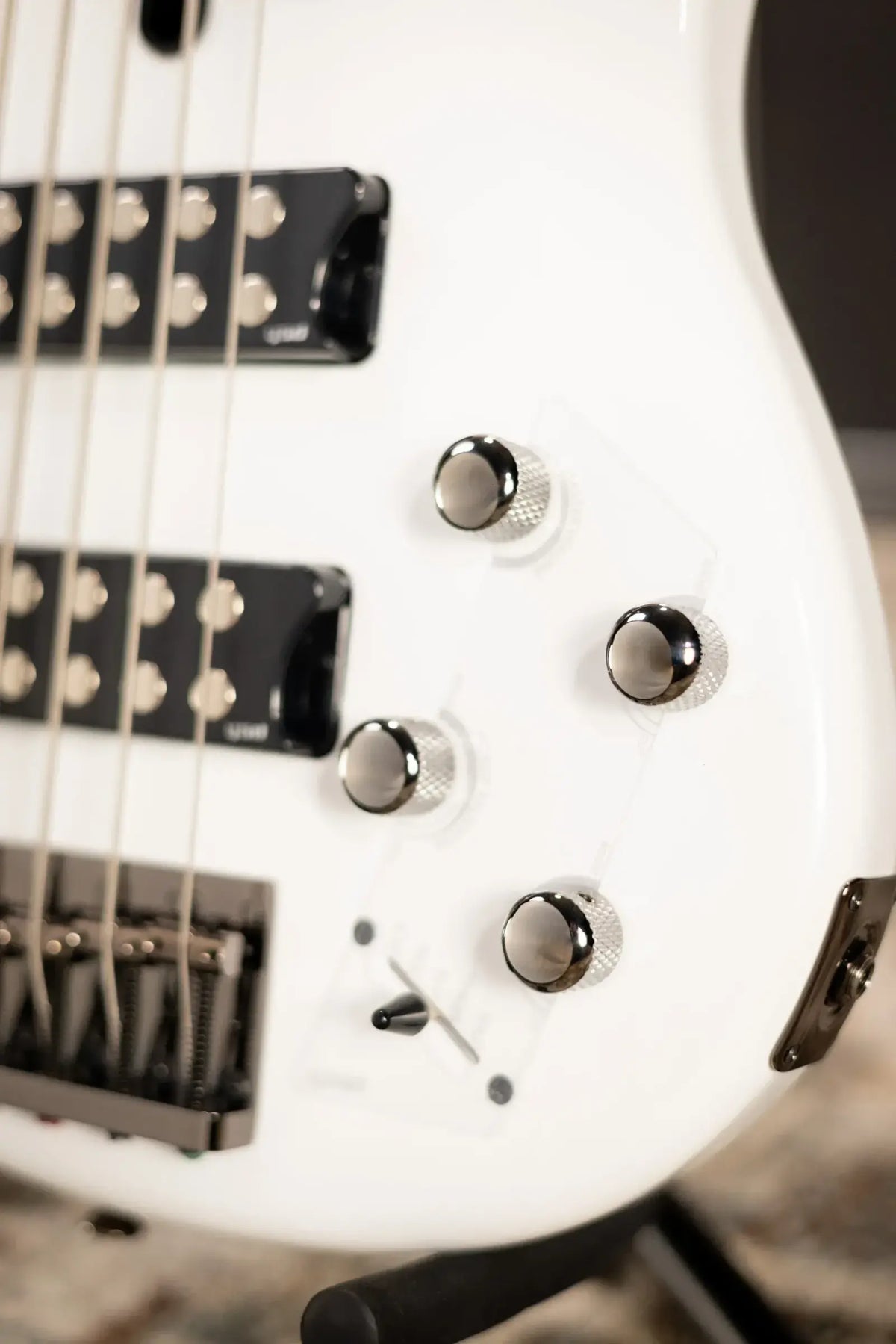 Yamaha TRBX305 5-String Bass - White