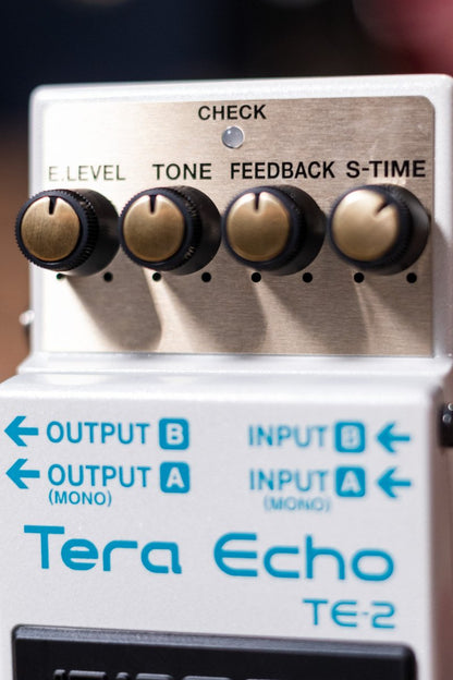 Boss TE-2 Tera Echo Guitar Effects Pedal
