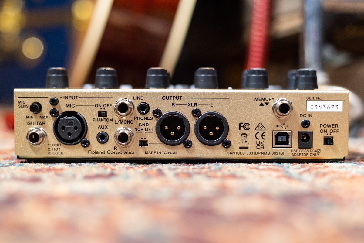 Boss VE-8 Acoustic Singer Vocal Effects Pedal