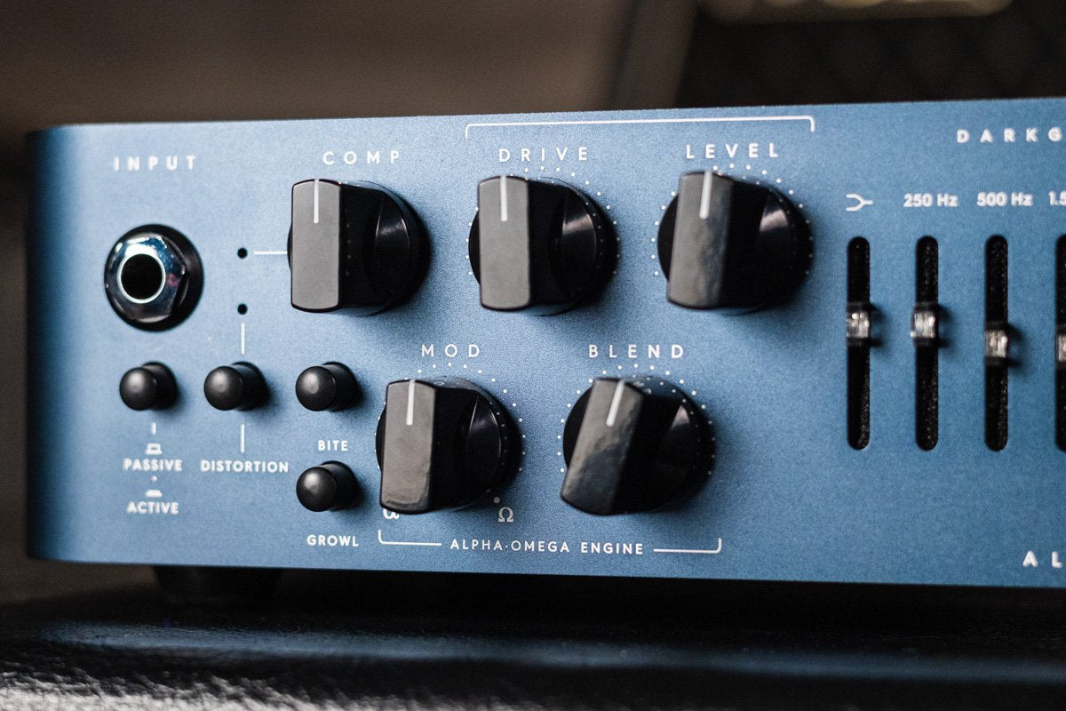 Darkglass Alpha Omega 500W Bass Amplifier