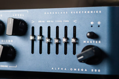 Darkglass Alpha Omega 500W Bass Amplifier