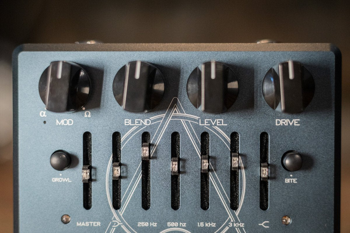 Darkglass Alpha Omega Ultra V2 Bass Preamp Bass Pedal with Aux In