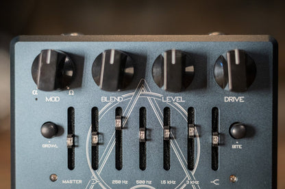 Darkglass Alpha Omega Ultra V2 Bass Preamp Bass Pedal with Aux In