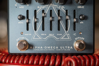 Darkglass Alpha Omega Ultra V2 Bass Preamp Bass Pedal with Aux In