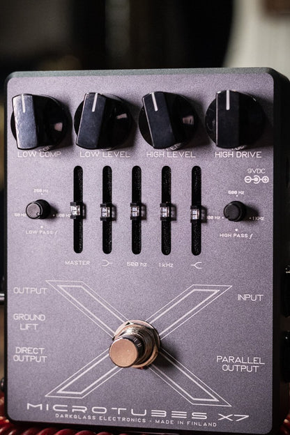Darkglass Microtubes X7 Bass Preamp Distortion Effects Pedal