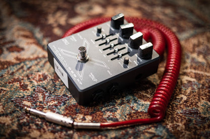 Darkglass Microtubes X7 Bass Preamp Distortion Effects Pedal