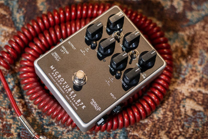 Darkglass Microtubes B7K V2 Analog Bass Preamp Effects Pedal