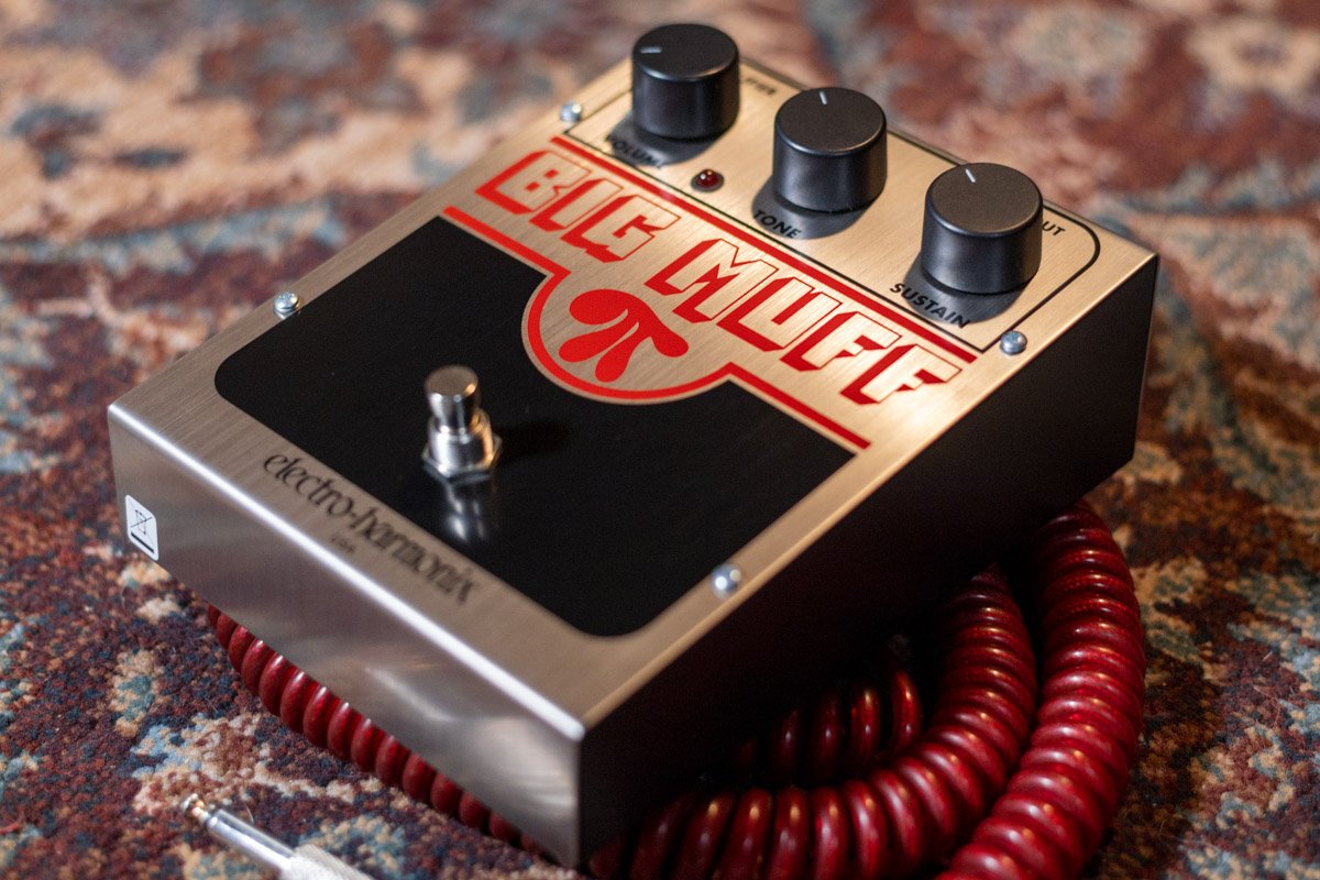 Electro-Harmonix Big Muff Pi Distortion/Fuzz Guitar Effects Pedal