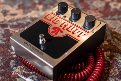 Electro-Harmonix Big Muff Pi Distortion/Fuzz Guitar Effects Pedal