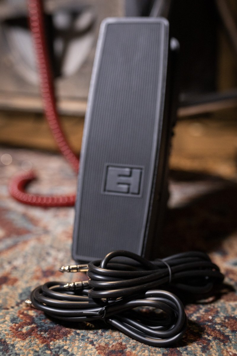 Electro-Harmonix Dual Expression Dual-Output Control Pedal