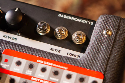 fender bassbreaker 15 guitar amplifier haggertys 07